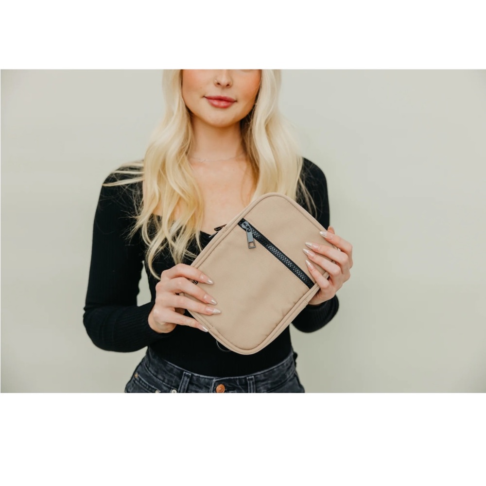 Brixley crossbody sling medium- Desert